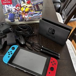Nintendo Switch 