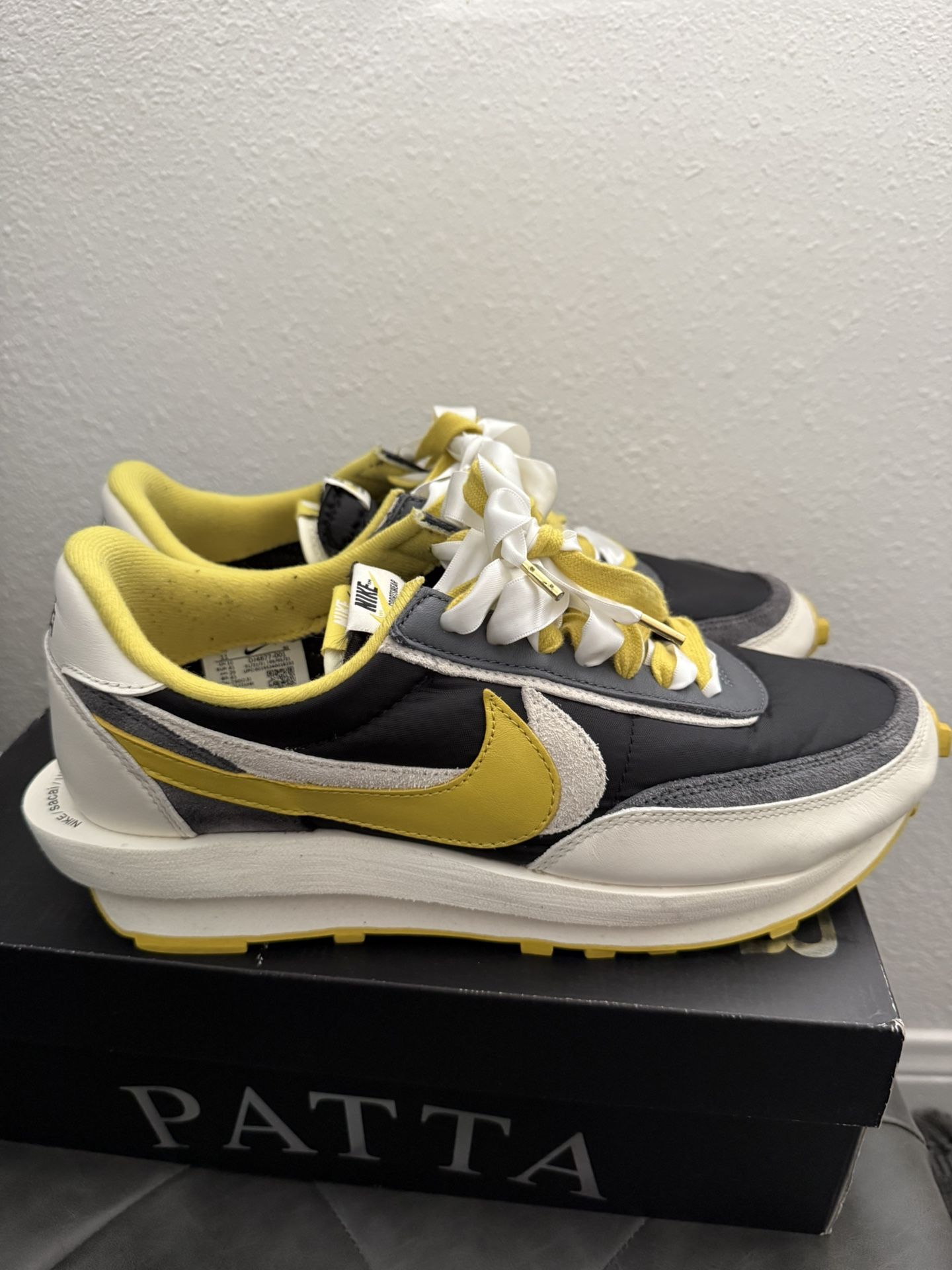 Mens Nike Sacai Undercover Runners Size 11 Citron Yellow