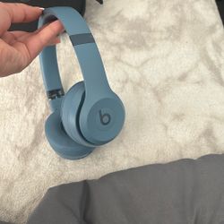 beats solo 4 wireless 