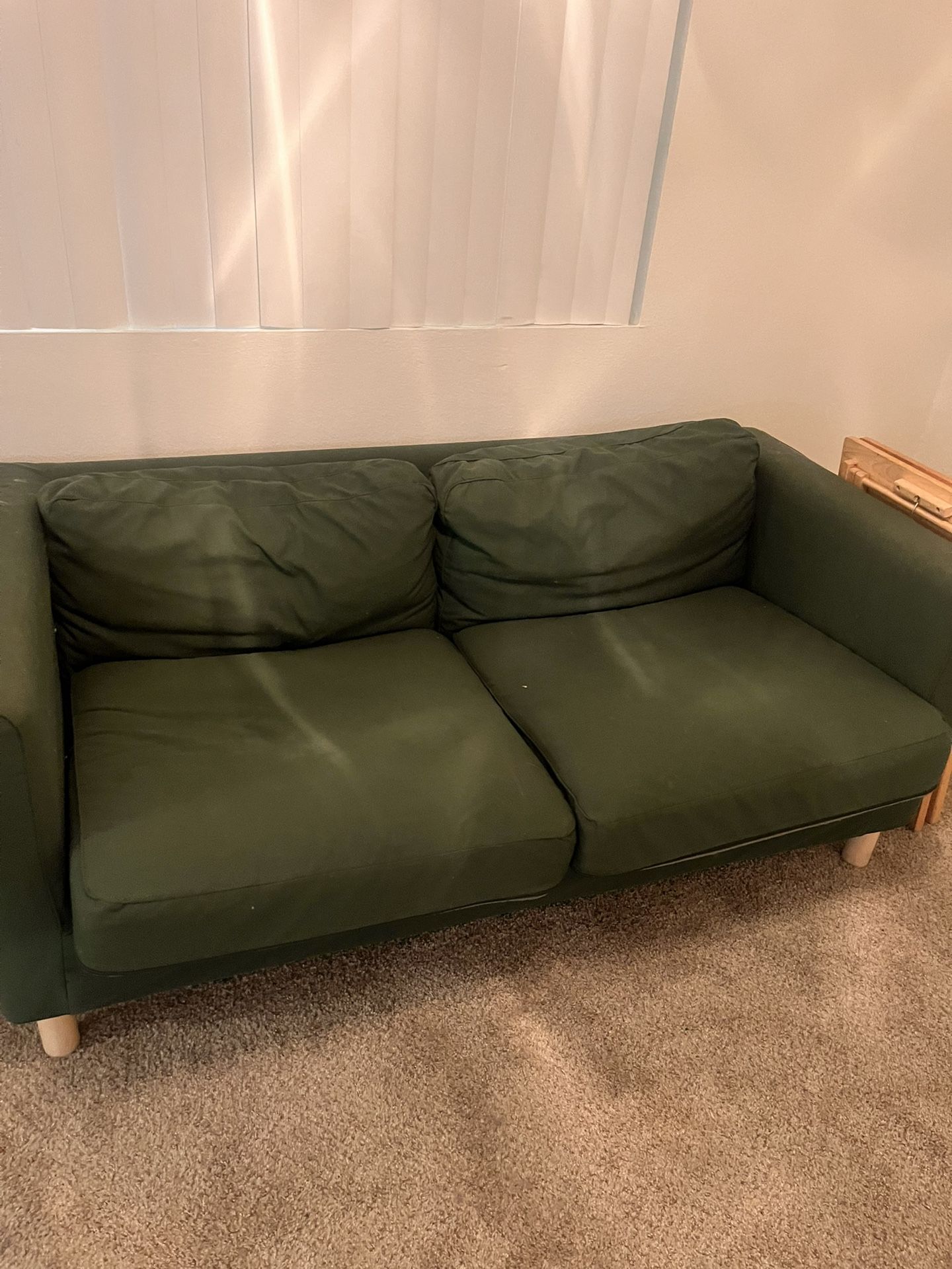 💚 Small Green IKEA Sofa – Great for Office or Studio Space! 💚