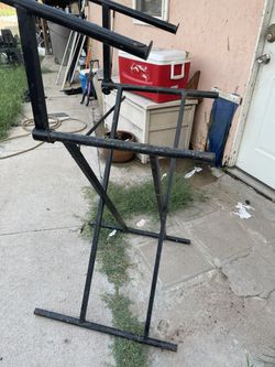 Stand For Keyboards