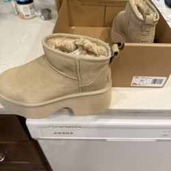 UGGs