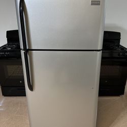 Frigidaire Refrigerator (1 Month Warranty)