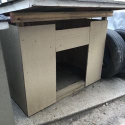 XL Dog House 