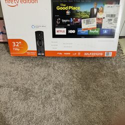 Mint Condition 32” Toshiba Fire TV 720P in the original Box with Original Remote.