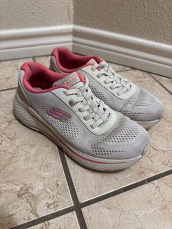 Women’s skechers