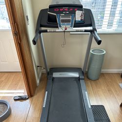 Epic 705 CT Treadmill