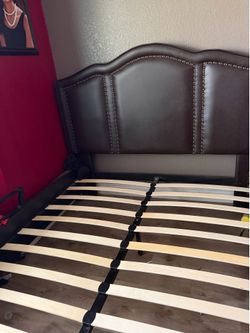 Dark brown queen size bedframe