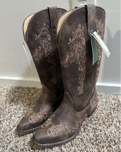 Woman’s boots