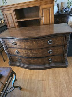 Dresser in good Condition
