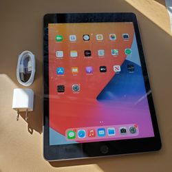 Apple iPad 7 - Wifi - Like New 