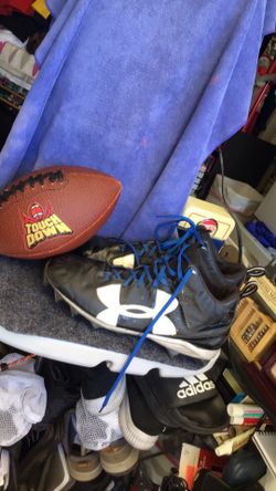 Under Armour football cleats size adult 13