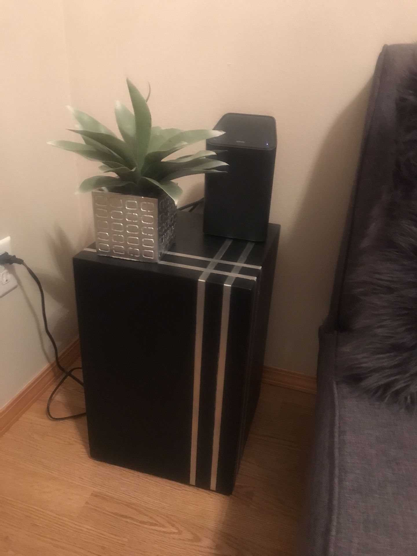End Table On Wheels