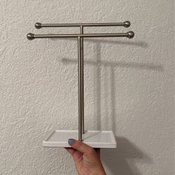 Necklace Holder 