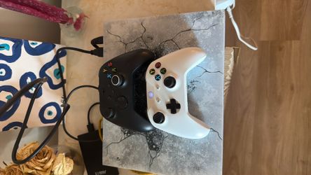 🔥 Xbox Series S – Gears of War Edition (Discless) + 2 Controllers 🔥