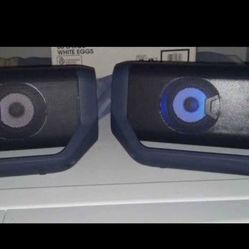 2 LG Speakers