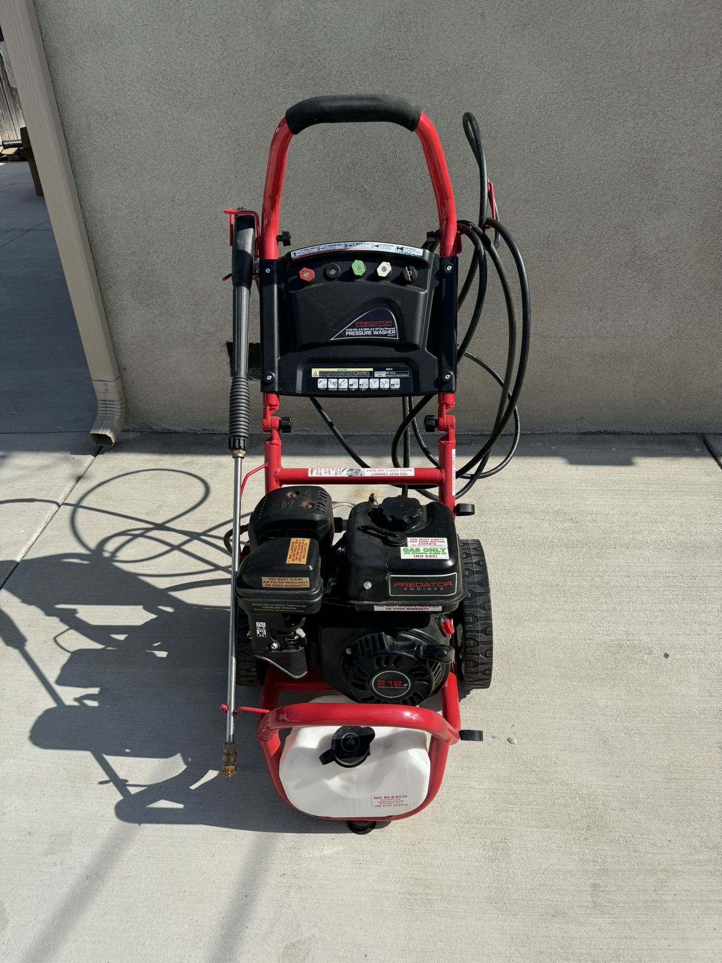 PREDATOR 3100 PSI, 2.8 GPM, 6.5 HP Gas Powered (212cc) Pressure Washer