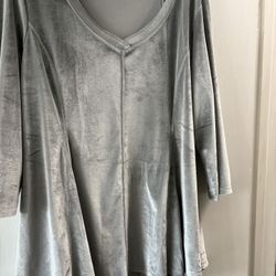 Silver Velour Tunic XL, Drapes Out Over Hips 