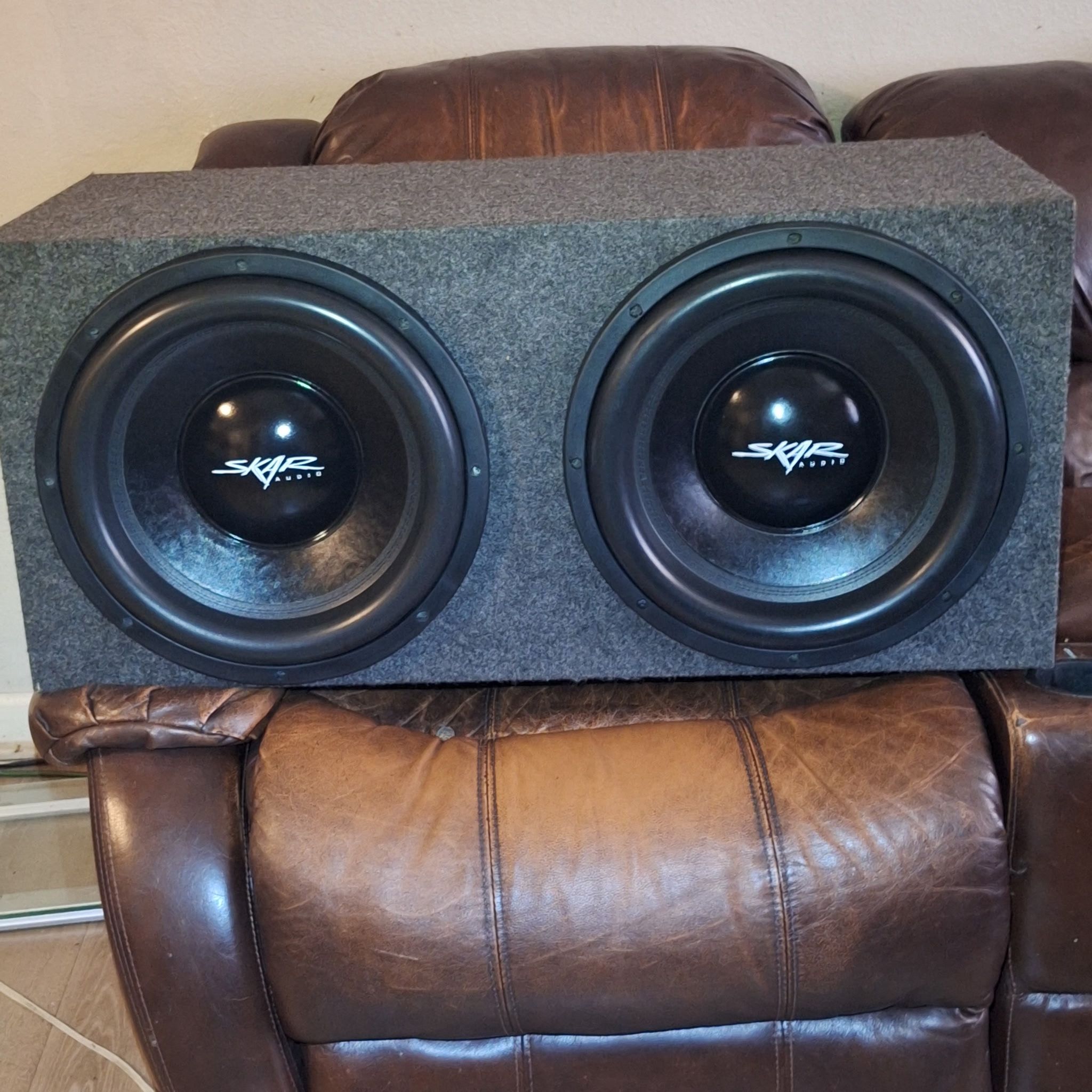 2 15inch Skars 2500 Watts Each Speaker 1250 Rms