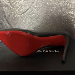 Christian Louboutin So Kate pump 