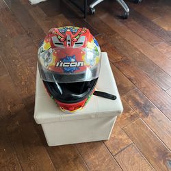 Motorcycle helmet extra large