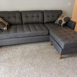 New 86x59 Sectional Couch / Free Delivery 