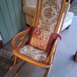 Rocking Chair 