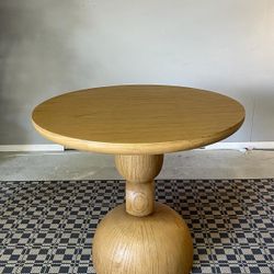 Brand NEW DINING TABLE With Chairs