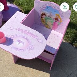 Kid’s Princess Desk