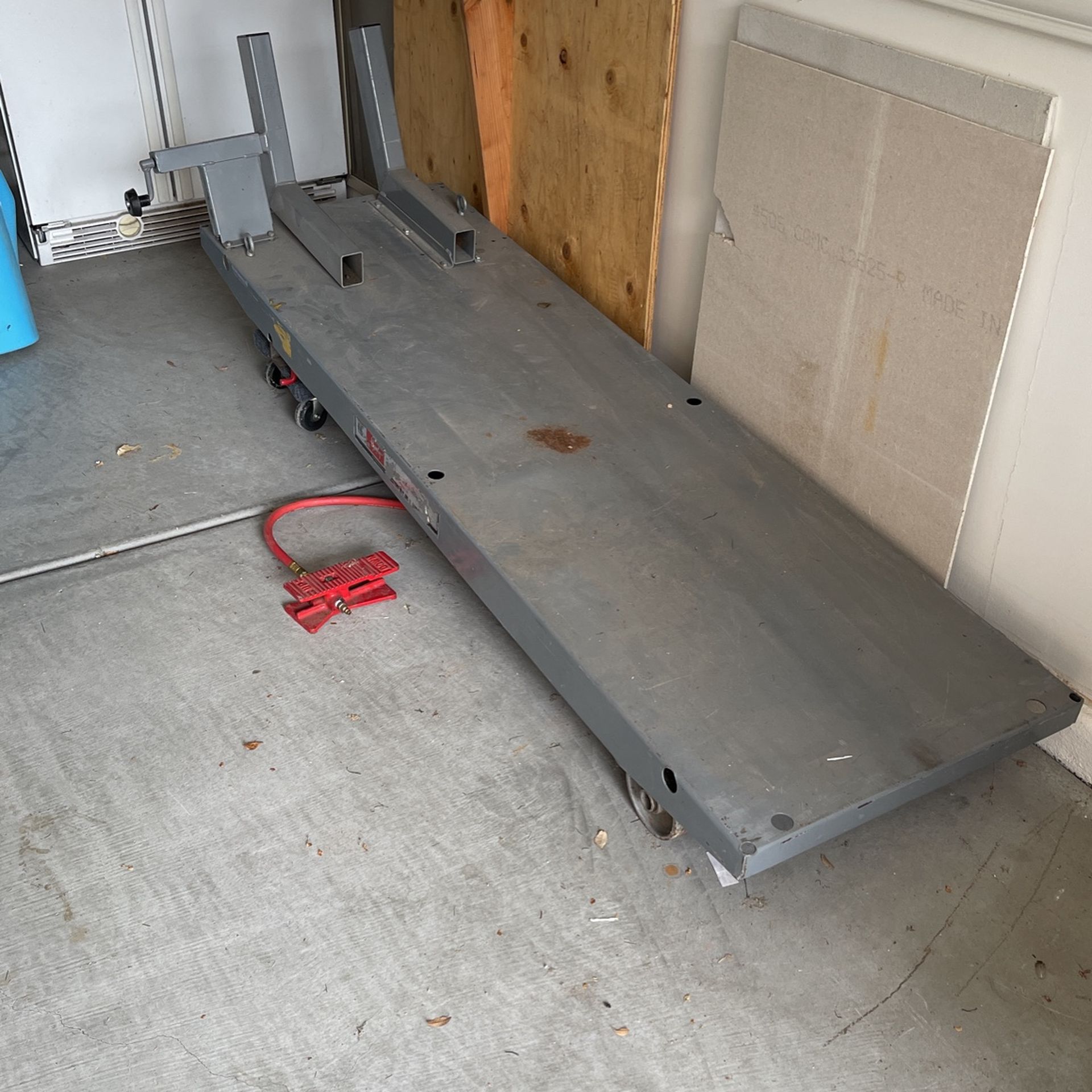 Handy Motorcycle Lift for Sale in Las Vegas, NV OfferUp