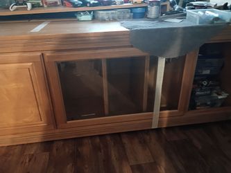 Entertainment center