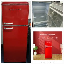 Galanz Retro Refrigerator 
(Brand New Scratch & Dent Unit)
Comes w/Warranty 
Delivery Available 
