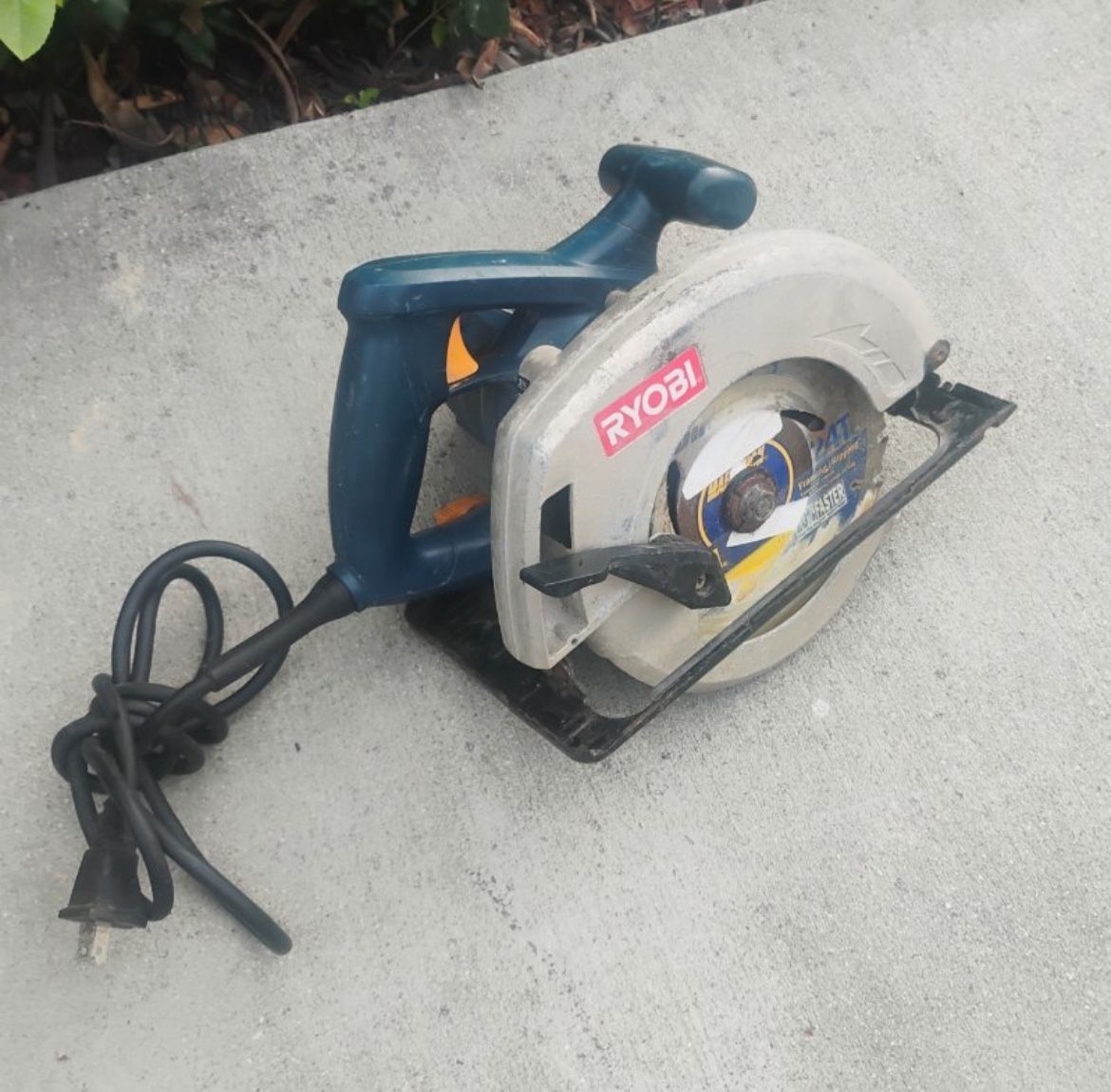   Skill   Saw Works Great Ryobi