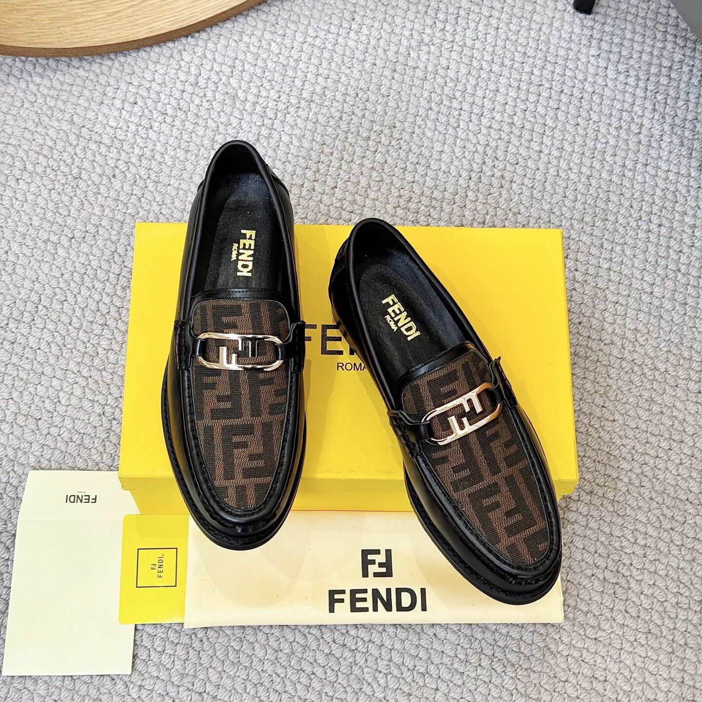 Fendi Men’s Leather Shoes With Box New