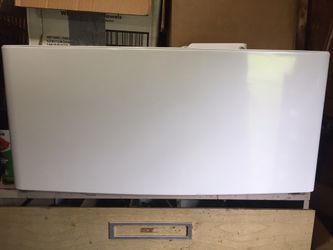 Kenmore laundry pedestal