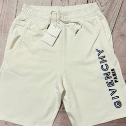 Givenchy Men Shorts Size XL!!! REGULAR FIT