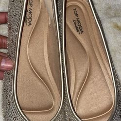New Flats Size 7 Gold Color