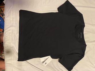 Brand new Spanx classic Sz. Medium black smoothing jersey short-sleeve crew tee
