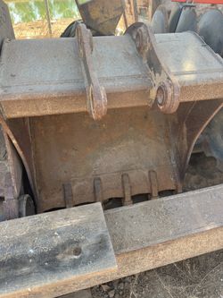 36 Inch Backhoe Bucket