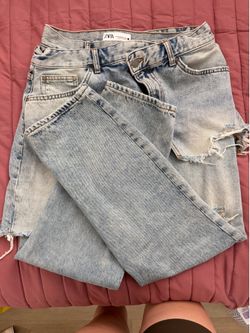 ZARA Light-Wash Double-Waistband Ripped Jeans – Size 8