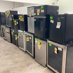 Mini Fridges Magic Chef/Igloo/Frigidaire 613