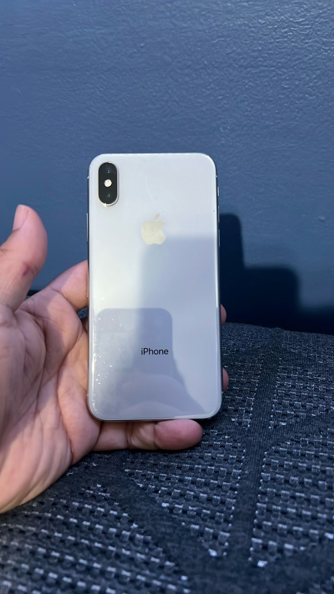 iPhone X - Broken