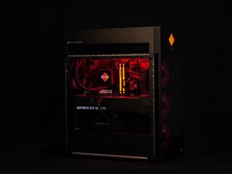 Omen | RTX 5070 Ti + Core Ultra 7 265K | 32GB DDR5 | 1TB Gen 4 NVMe | HP OMEN 45L Gaming Desktop