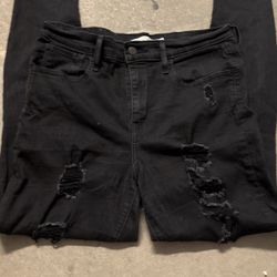 Levi’s Rip Jeans 