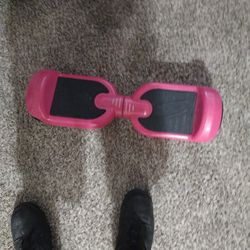 Pink hoverboard works great just don't have charger for it 