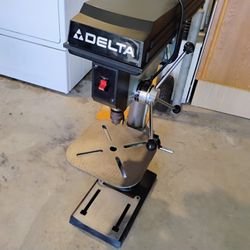 Delta Drill Press 14" Excellent Condition!