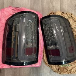2014-2018 GMC Sierra Taillights 