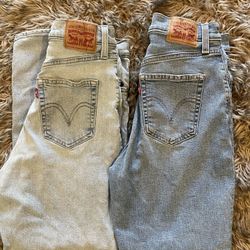 Levis 