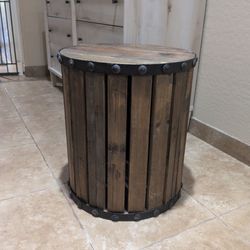 Beautiful Rustic Unique Wood Wooden Brown Table Round Side End Table With Metal Trim