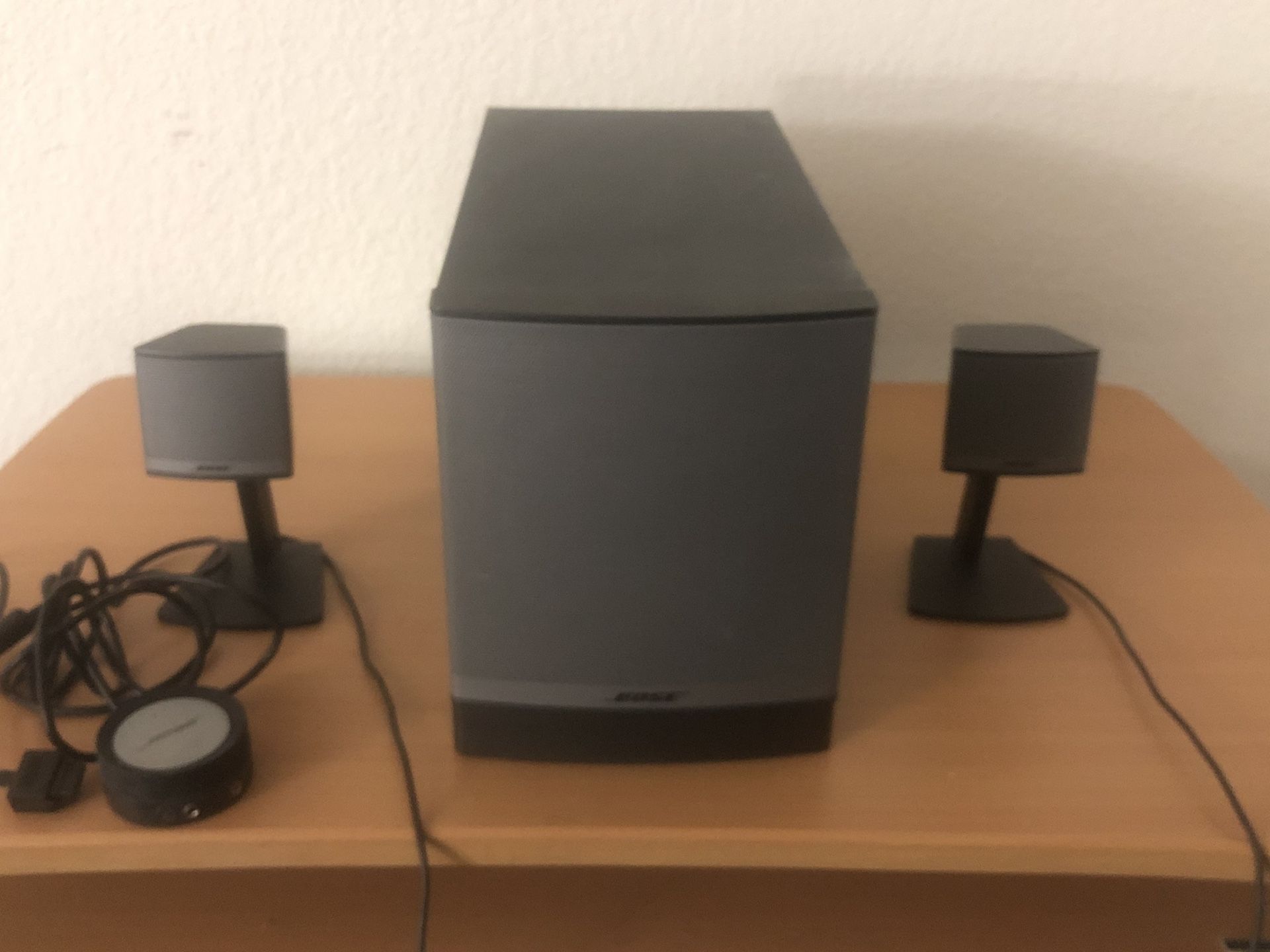 Bose Speaker & woofer- Excellent Sound and nice for music anywhere - Must go Sale